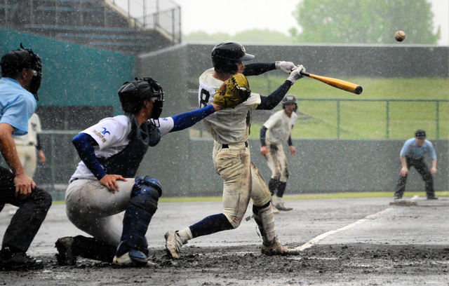 大分が北陵にサヨナラ勝ち、3試合は雨で順延　九州高校野球第2日