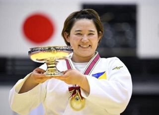 女子柔道、瀬川麻優が初優勝　体重無差別の全日本選手権