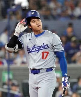 大谷４打数無安打、連勝ストップ　吉田１安打で交代