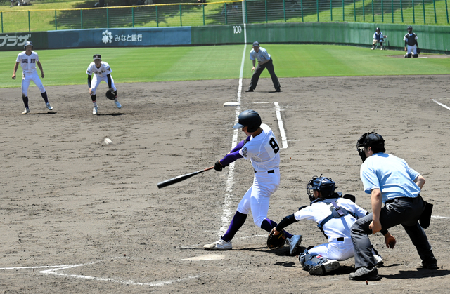 天理、京都国際が４強入り　春季近畿高校野球が開幕