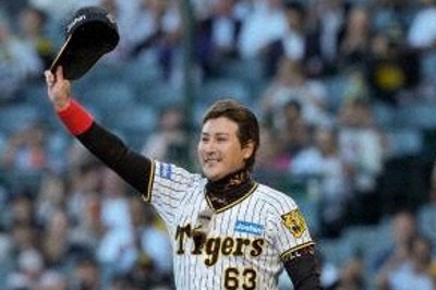 日本ハム・新庄監督が阪神ユニホームで登場　甲子園でサプライズ