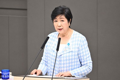 イメージカラーの緑ではなく…　小池氏、都知事選出馬はいつ表明?