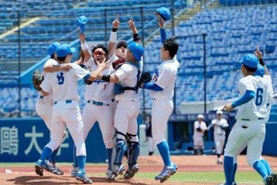 東都大学野球、青学大が3連覇　中大は勝ち点同じも勝率及ばず