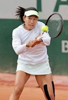 内島萌夏が四大大会初勝利　全仏テニス第３日