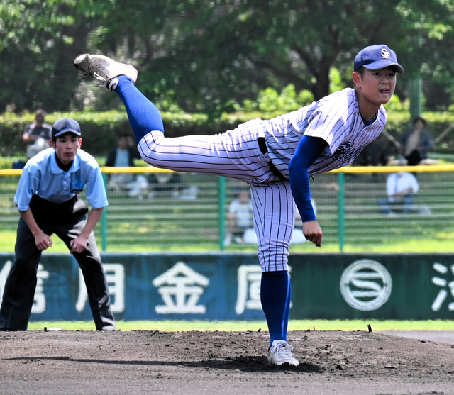 プロ注目のエース支える　須磨翔風の2年生右腕、夏への成長を決意