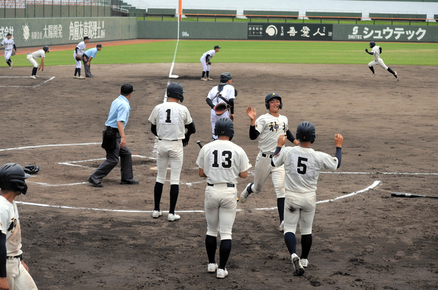 神村学園が6回目のV　NHK旗県選抜高校野球