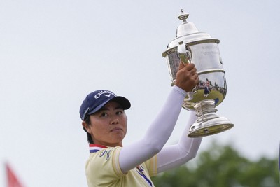 笹生「父にささげることができ、うれしい」　ゴルフ全米女子OP優勝