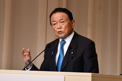 「禍根を残す改革避けるべきだ」　自民・麻生副総裁、首相を暗に批判か