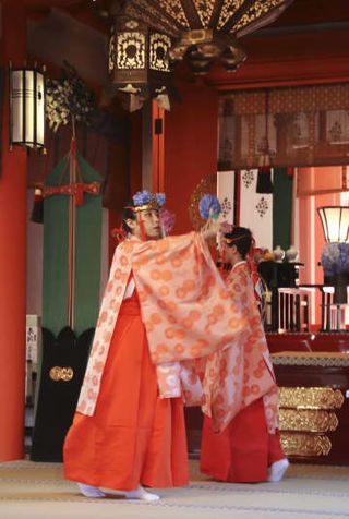 熊野那智大社で紫陽花祭、和歌山　梅雨時の無病息災を祈願