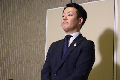 大阪市長「首長としてすべきでない」　箕面市長の「万博出禁」発言