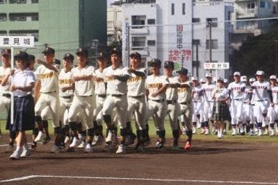 夏の高校野球　全国に先駆け地方大会　沖縄、南北北海道で開幕
