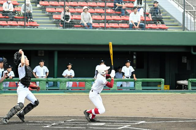 先制打とだめ押し本塁打、2分間の選手宣誓効果？　函館工の中村主将