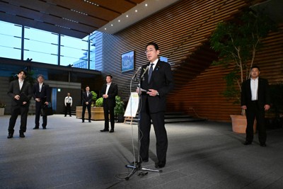 岸田首相、在職1000日　歴代8位　「緊張感の積み重ねが今日だ」
