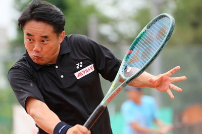 杉村太蔵さん、3回戦敗退　「壁は厚かった」　毎日テニス選手権