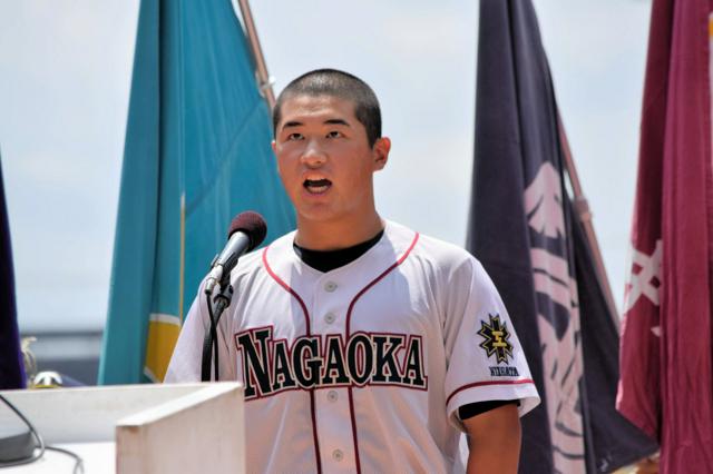 「私たちの高校野球はコロナ禍のまっただ中に始まった」思い込め宣誓