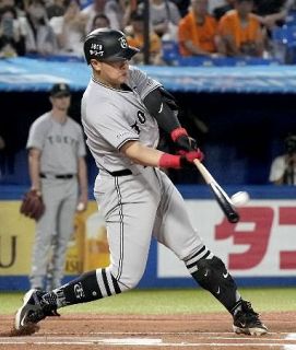 ヤ１―４巨（６日）　巨人、３連勝で２位浮上