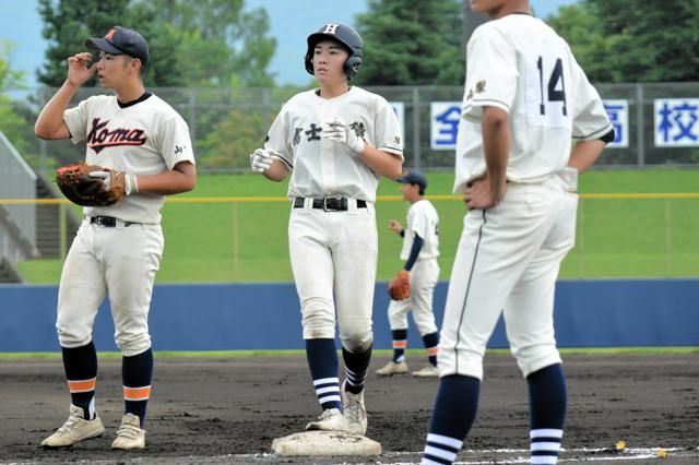 最後まで粘った富士北稜の2年生　目標の「1勝」、先輩たちと