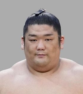 尊富士は「２週間の加療」で休場　右足首負傷、途中出場も