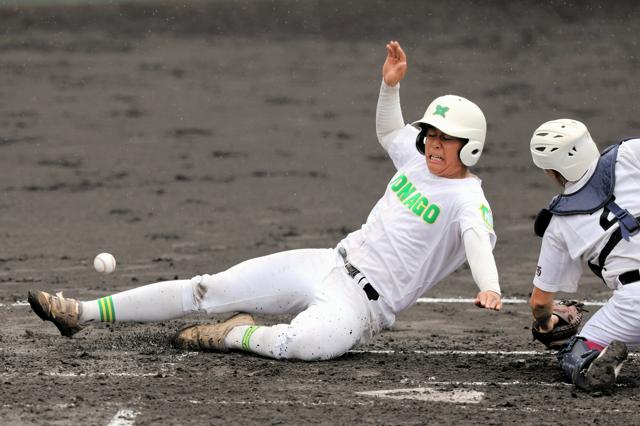 全国高校野球選手権鳥取大会第5日　米子東コールド勝ち　2試合順延