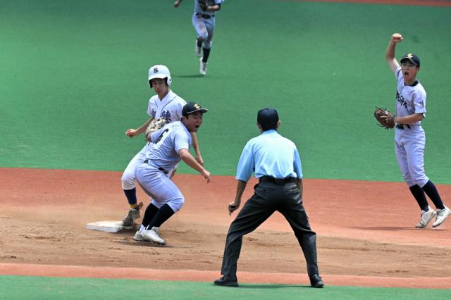 元甲子園球児が率いる目白研心、初の16強に届かず　東東京大会