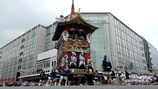 【動画】祇園祭で山鉾巡行　夏の風物詩、都大路を彩る　京都