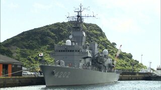 日南市「油津港まつり」を前に　海上自衛隊の訓練支援艦「くろべ」が油津港に入港　