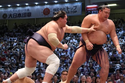 8連勝の照ノ富士「ここからが勝負」　大相撲名古屋場所