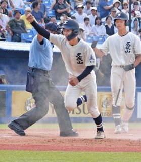 食らい付いた同点打と本盗　国学院久我山（2年）・中沢隆将選手＜高校野球・西東京＞