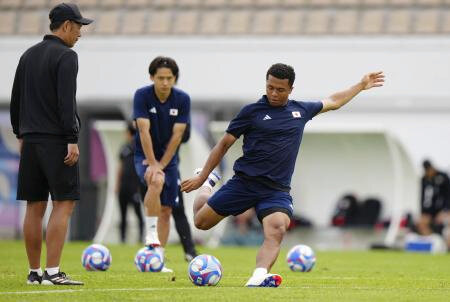 サッカー男子、２５日未明に初戦　パリ五輪開会式に先立ち