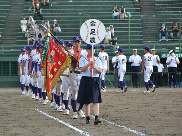 金足農、投手の軸しっかり　秋田大会振り返る　秋田商、打線で底力