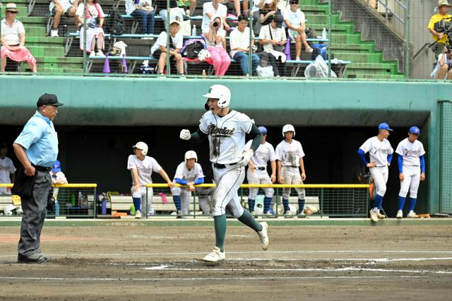 東農大三は九回2死から2得点　敗戦もいつもの粘りに「楽しかった」