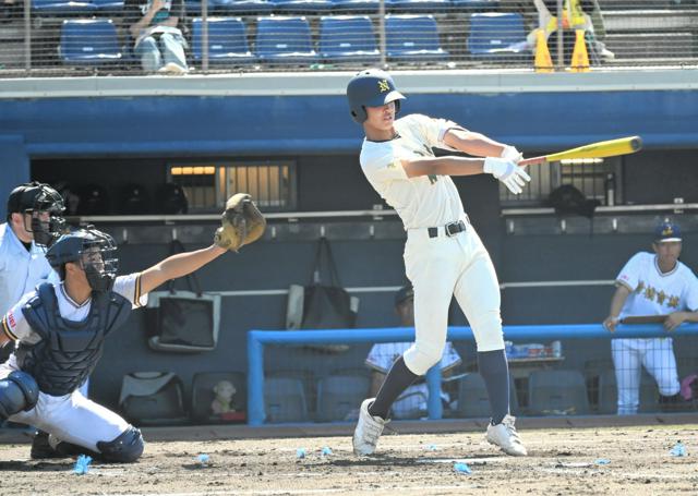 前橋育英、タイブレーク制す　高校野球群馬大会、ベスト4出そろう