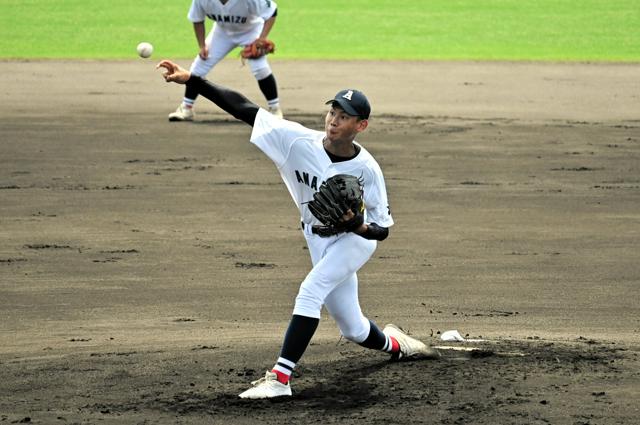 夏の甲子園の入場行進、先導役に穴水の東野主将　能登半島地震で被災