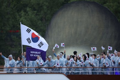 バッハ会長、韓国大統領に謝罪　パリ五輪開会式で「北朝鮮」と紹介