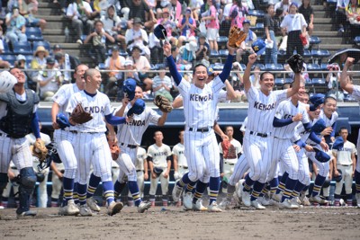 健大高崎「仲間と勝ちにこだわり春夏連覇を」　夏の甲子園出場へ