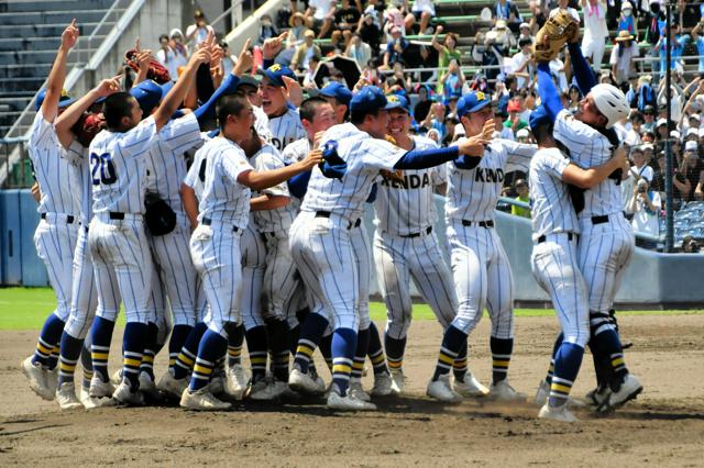 健大高崎V、王者の真価　高校野球群馬大会決勝