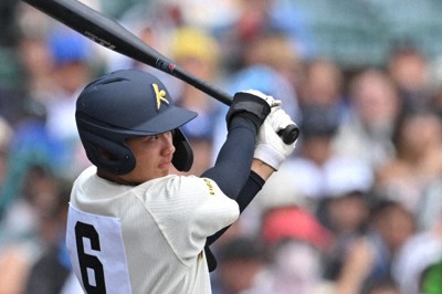 「攻守に華」神村学園の2年生・今岡拓夢が接戦にけり　夏の甲子園