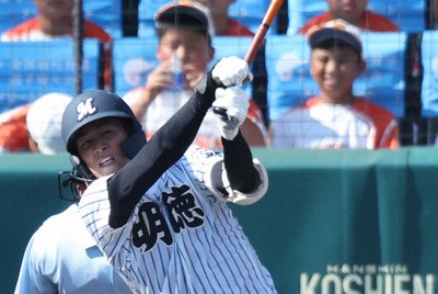 明徳義塾が3年ぶり初戦突破　高知勢は夏100勝目　夏の甲子園