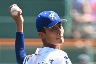 霞ケ浦、春夏通じて甲子園初勝利　智弁和歌山を降す