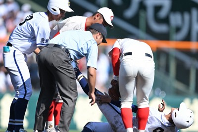 霞ケ浦の負傷者を救護、智弁和歌山の選手らに拍手　夏の甲子園