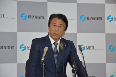 斎藤健経産相、総裁選出馬に意欲　出馬求める声「お聞きしなくては」