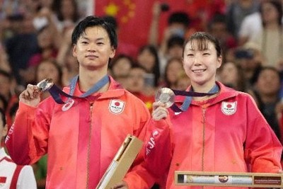 バドミントン渡辺勇大、東野有紗組がペア解消へ　パリ五輪で銅