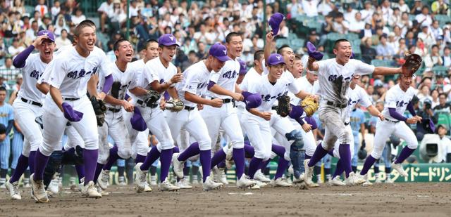 「最後は彼らに任せた」　関東第一の米沢監督　東海大相模に競り勝つ