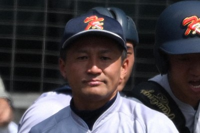 京都国際・小牧監督「青森山田さんに育てていただいた」　夏の甲子園