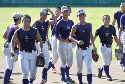 関東一、決勝は守備からリズム　「チームの雰囲気いい」　夏の甲子園