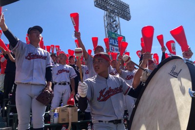 京都国際の応援席から「バファエール」　リンクする歩み　夏の甲子園