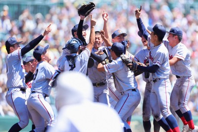 「優勝の瞬間、つらいこと全部報われた」京都国際主将　夏の甲子園