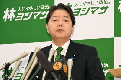 マイナ保険証移行「必要な見直しを」　自民総裁選出馬の林官房長官