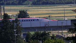 【動画】東北新幹線、連結外れる　走行中、緊急停車　上下線で運転見合わせ・ＪＲ東