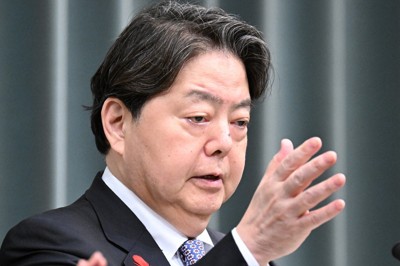 旧石破派の収入不記載報道　官房長官「事実関係を確認」